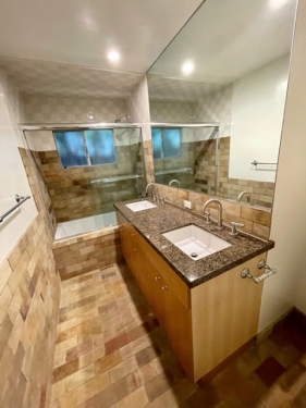 Apartment in Los Angeles