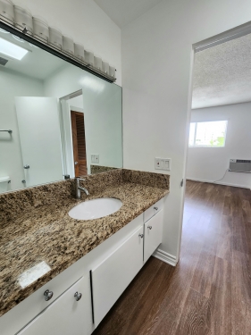 Apartment in Santa Monica