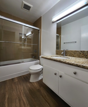 Apartment in Santa Monica