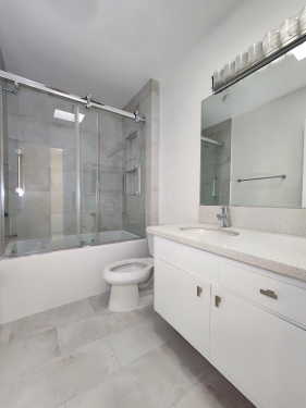 Apartment in Santa Monica