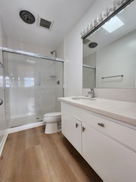 Apartment in Santa Monica