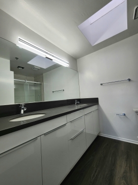 Apartment in Santa Monica