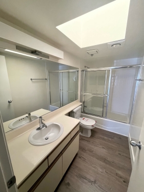 Apartment in Santa Monica