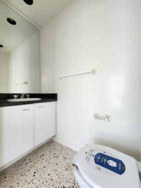 Apartment in Santa Monica
